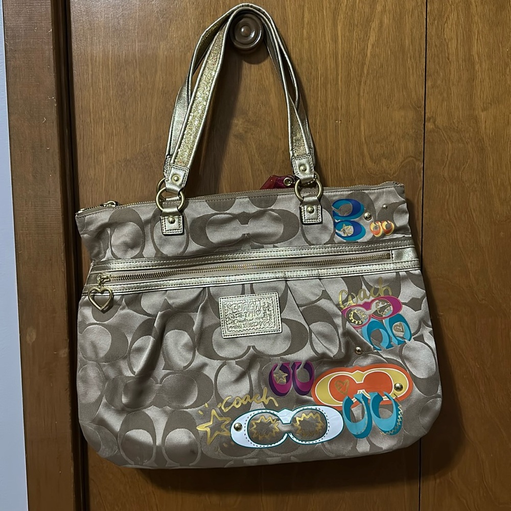Coach Poppy Applique Shoulder Bag Pocket Tote F20099 Rare Limited Edition.